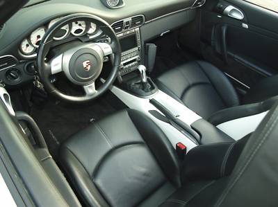 Left Hand Drive PORSCHE 911 997 gallery photo